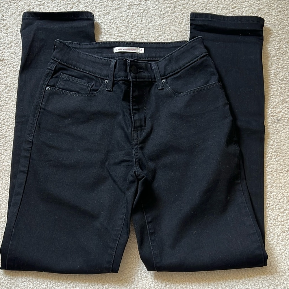 Levi’s Classic Mid-Rise Skinny Jeans - Black - Size 4